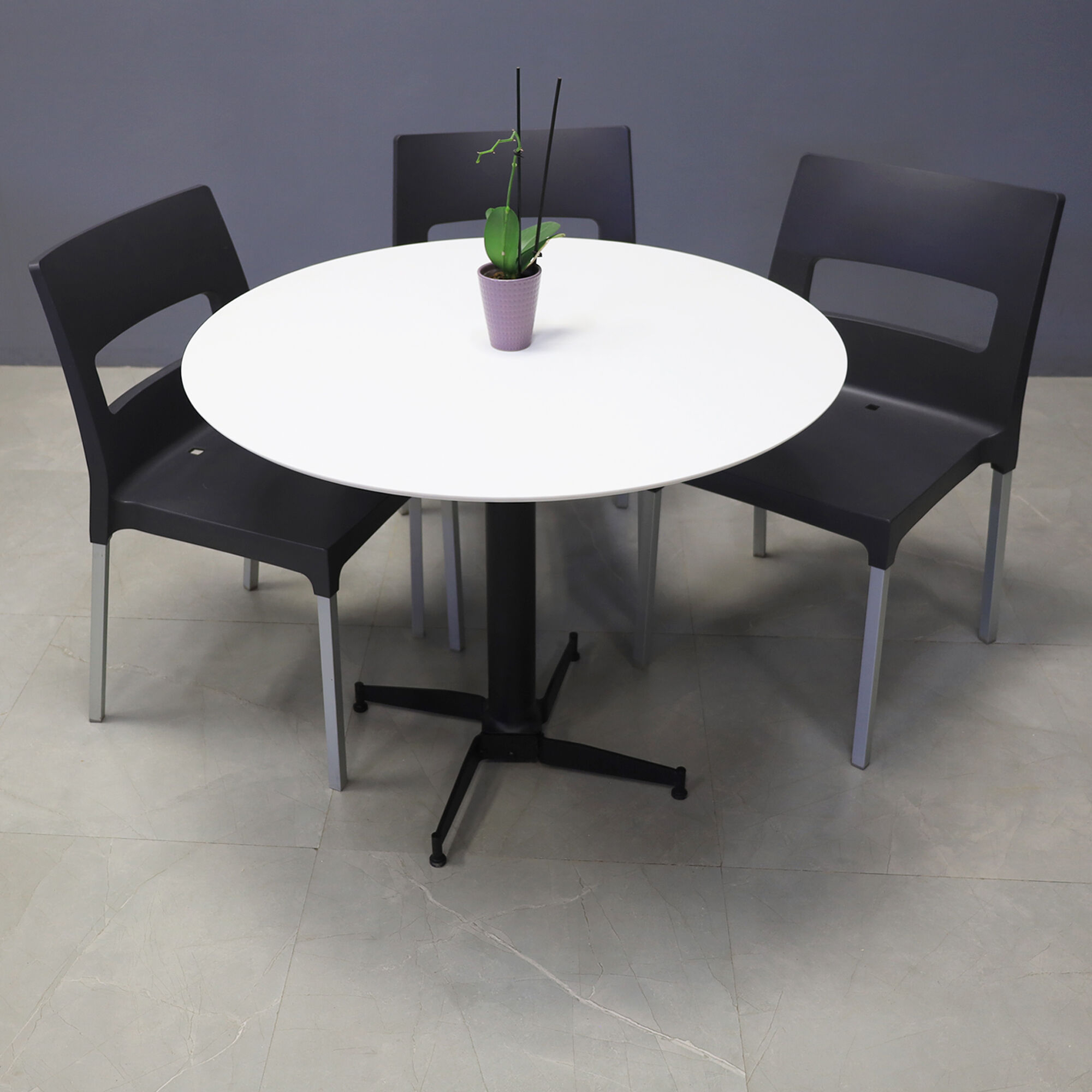  Custom Round Restaurant Table