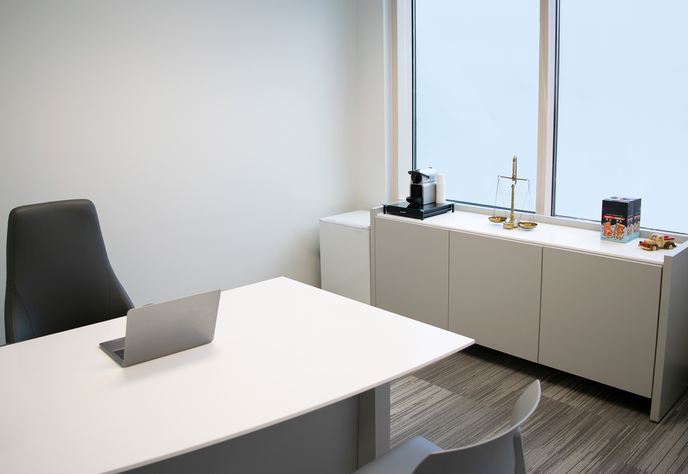 Transform Your Work Space With Affordable And Stylish Office Furniture In Miami